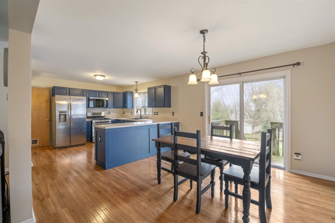 918 JULIEN, BELVIDERE, Illinois 61008, 3 Bedrooms Bedrooms, ,2 BathroomsBathrooms,House,For Sale,JULIEN,202601848