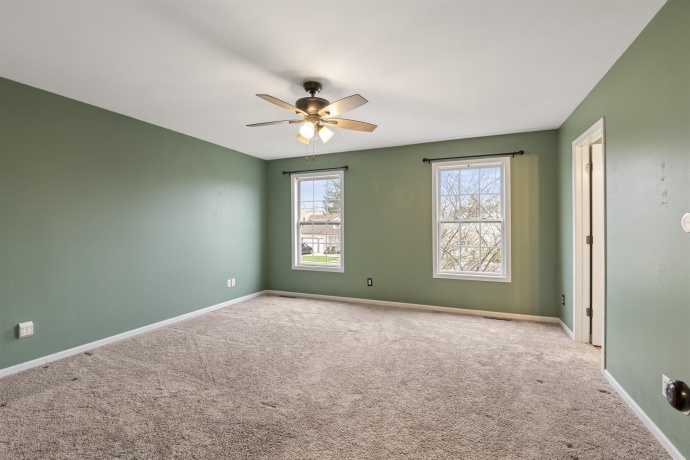 918 JULIEN, BELVIDERE, Illinois 61008, 3 Bedrooms Bedrooms, ,2 BathroomsBathrooms,House,For Sale,JULIEN,202601848