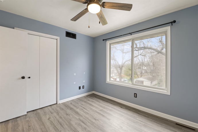 918 JULIEN, BELVIDERE, Illinois 61008, 3 Bedrooms Bedrooms, ,2 BathroomsBathrooms,House,For Sale,JULIEN,202601848