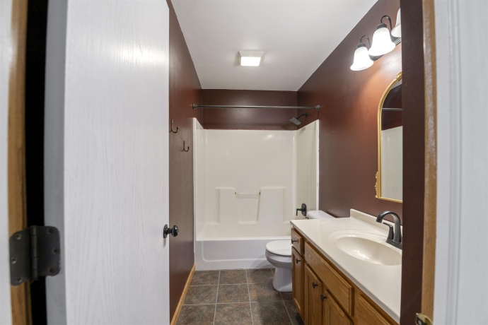 918 JULIEN, BELVIDERE, Illinois 61008, 3 Bedrooms Bedrooms, ,2 BathroomsBathrooms,House,For Sale,JULIEN,202601848