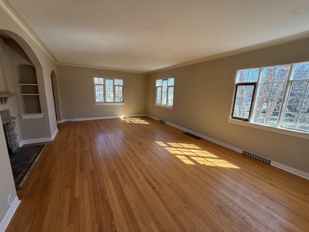 618 Harvey, FREEPORT, Illinois 61032, 3 Bedrooms Bedrooms, ,2 BathroomsBathrooms,House,For Sale,Harvey,202601820