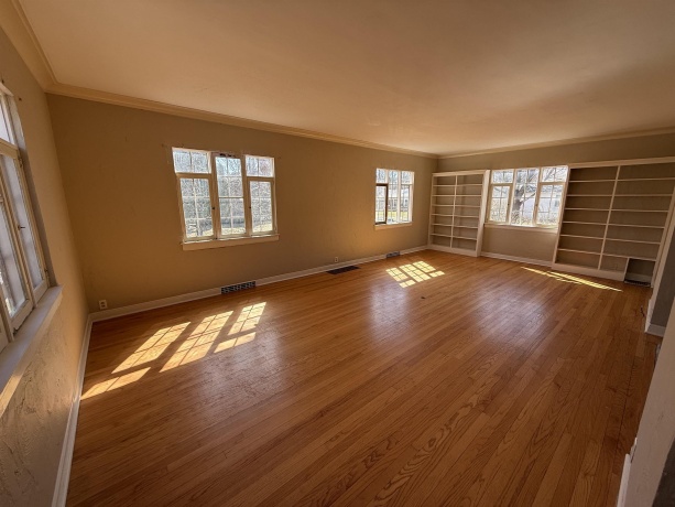 618 Harvey, FREEPORT, Illinois 61032, 3 Bedrooms Bedrooms, ,2 BathroomsBathrooms,House,For Sale,Harvey,202601820