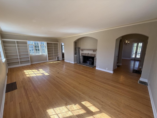 618 Harvey, FREEPORT, Illinois 61032, 3 Bedrooms Bedrooms, ,2 BathroomsBathrooms,House,For Sale,Harvey,202601820