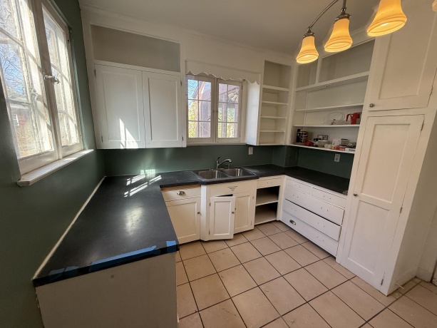 618 Harvey, FREEPORT, Illinois 61032, 3 Bedrooms Bedrooms, ,2 BathroomsBathrooms,House,For Sale,Harvey,202601820