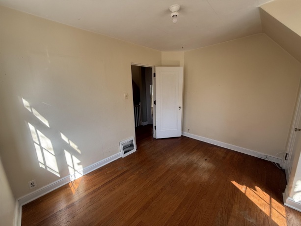 618 Harvey, FREEPORT, Illinois 61032, 3 Bedrooms Bedrooms, ,2 BathroomsBathrooms,House,For Sale,Harvey,202601820