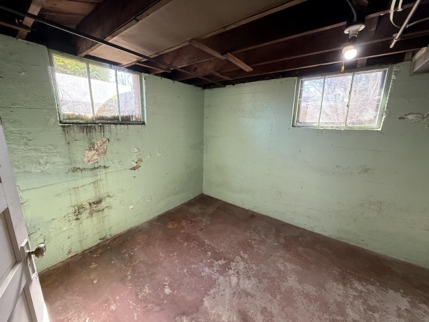 618 Harvey, FREEPORT, Illinois 61032, 3 Bedrooms Bedrooms, ,2 BathroomsBathrooms,House,For Sale,Harvey,202601820