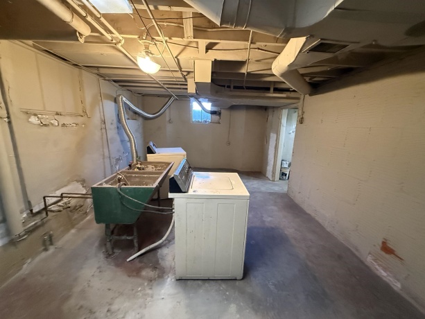 618 Harvey, FREEPORT, Illinois 61032, 3 Bedrooms Bedrooms, ,2 BathroomsBathrooms,House,For Sale,Harvey,202601820