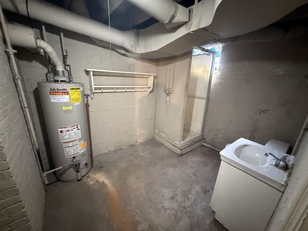 618 Harvey, FREEPORT, Illinois 61032, 3 Bedrooms Bedrooms, ,2 BathroomsBathrooms,House,For Sale,Harvey,202601820