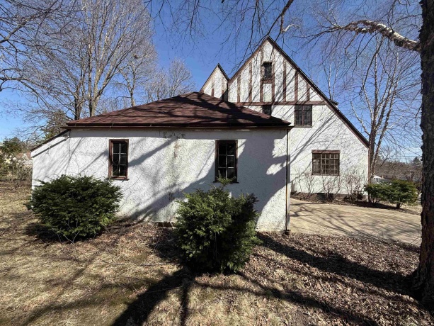 618 Harvey, FREEPORT, Illinois 61032, 3 Bedrooms Bedrooms, ,2 BathroomsBathrooms,House,For Sale,Harvey,202601820