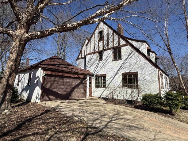 618 Harvey, FREEPORT, Illinois 61032, 3 Bedrooms Bedrooms, ,2 BathroomsBathrooms,House,For Sale,Harvey,202601820