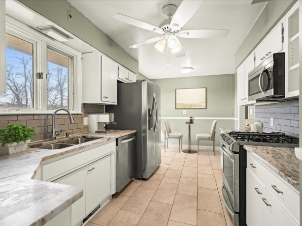 2515 Mandrake, ROCKFORD, Illinois 61108, 3 Bedrooms Bedrooms, ,2 BathroomsBathrooms,House,For Sale,Mandrake,202601851