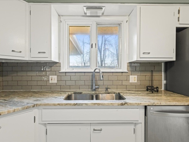 2515 Mandrake, ROCKFORD, Illinois 61108, 3 Bedrooms Bedrooms, ,2 BathroomsBathrooms,House,For Sale,Mandrake,202601851