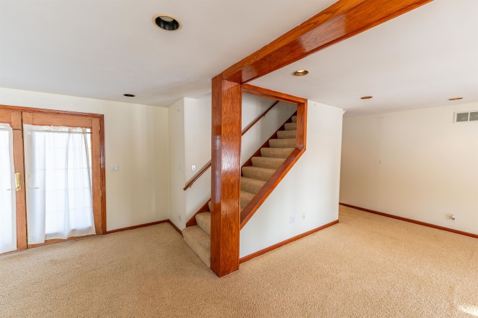 9709 Cunningham, WINNEBAGO, Illinois 61088, 3 Bedrooms Bedrooms, ,1 BathroomBathrooms,House,For Sale,Cunningham,202601852