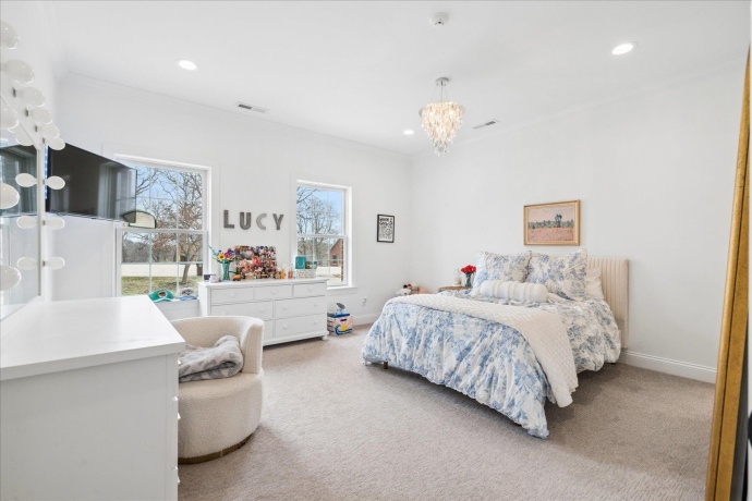 77 Roosevelt, EAST DUBUQUE, Illinois 61025, 5 Bedrooms Bedrooms, ,4 BathroomsBathrooms,House,For Sale,Roosevelt,202601853