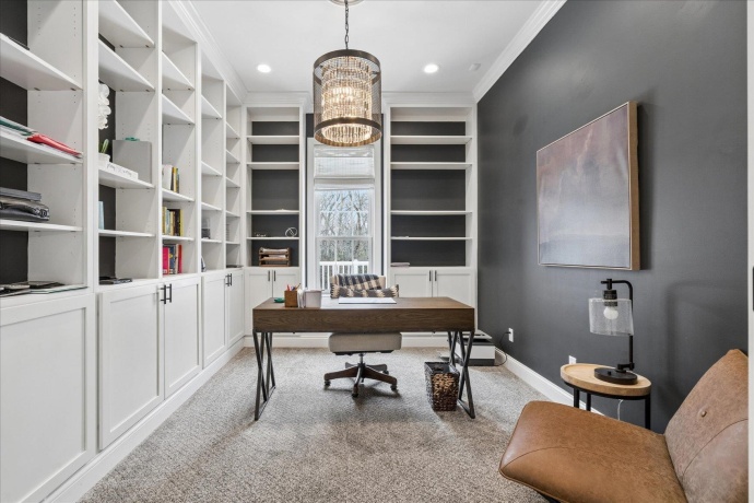 77 Roosevelt, EAST DUBUQUE, Illinois 61025, 5 Bedrooms Bedrooms, ,4 BathroomsBathrooms,House,For Sale,Roosevelt,202601853