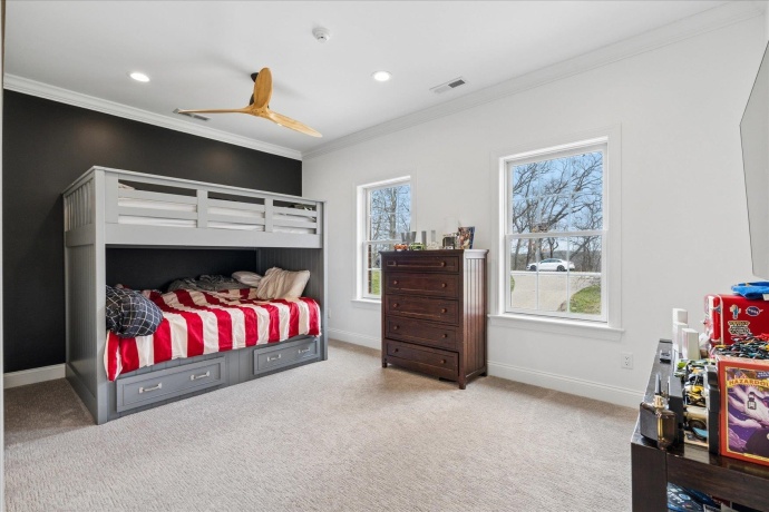 77 Roosevelt, EAST DUBUQUE, Illinois 61025, 5 Bedrooms Bedrooms, ,4 BathroomsBathrooms,House,For Sale,Roosevelt,202601853