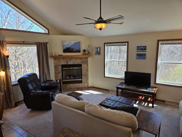 3A199 General Jackson, APPLE RIVER, Illinois 61001, 4 Bedrooms Bedrooms, ,3 BathroomsBathrooms,House,For Sale,General Jackson,202601854