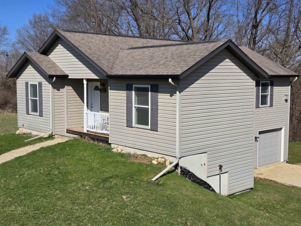 3A199 General Jackson, APPLE RIVER, Illinois 61001, 4 Bedrooms Bedrooms, ,3 BathroomsBathrooms,House,For Sale,General Jackson,202601854