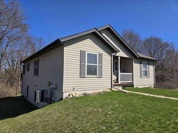 3A199 General Jackson, APPLE RIVER, Illinois 61001, 4 Bedrooms Bedrooms, ,3 BathroomsBathrooms,House,For Sale,General Jackson,202601854