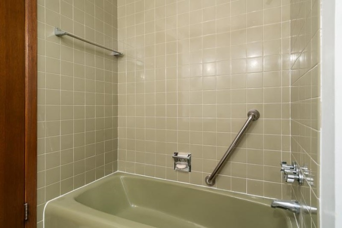 1110 Roxbury, ROCKFORD, Illinois 61107, 3 Bedrooms Bedrooms, ,2 BathroomsBathrooms,House,For Sale,Roxbury,202601667