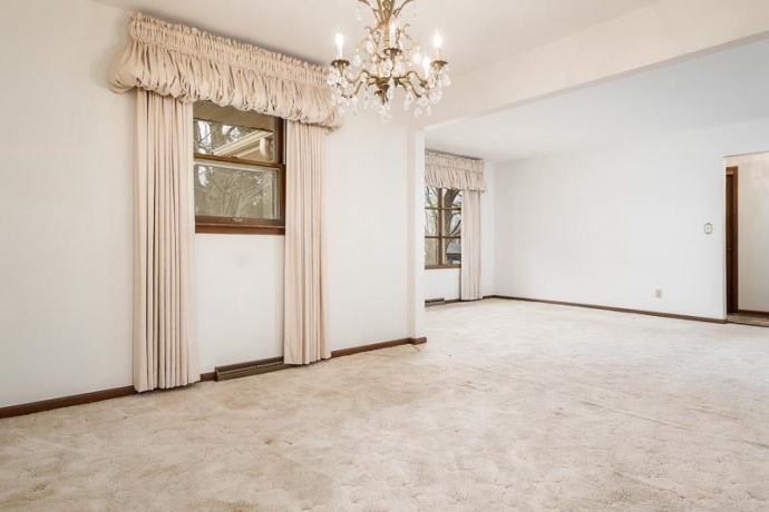 1110 Roxbury, ROCKFORD, Illinois 61107, 3 Bedrooms Bedrooms, ,2 BathroomsBathrooms,House,For Sale,Roxbury,202601667