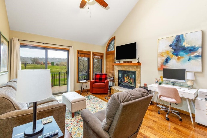 27 Spring Creek, GALENA, Illinois 61036, 2 Bedrooms Bedrooms, ,2 BathroomsBathrooms,Condominium,For Sale,Spring Creek,202601856