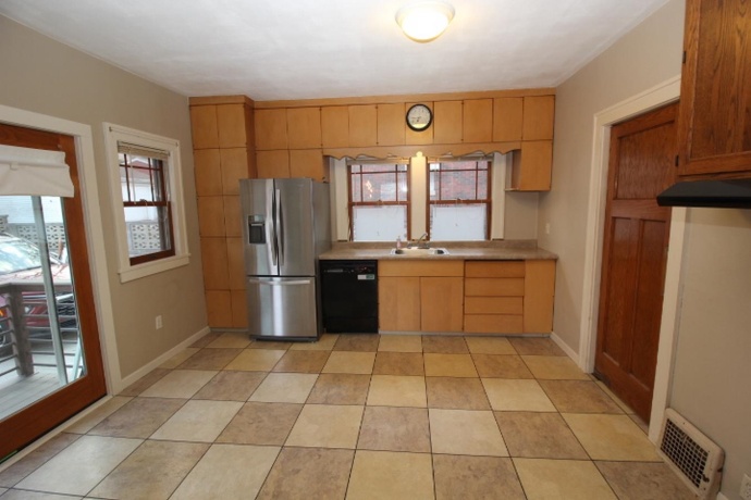 2317 11th, ROCKFORD, Illinois 61104, 4 Bedrooms Bedrooms, ,1 BathroomBathrooms,House,For Sale,11th,202601859