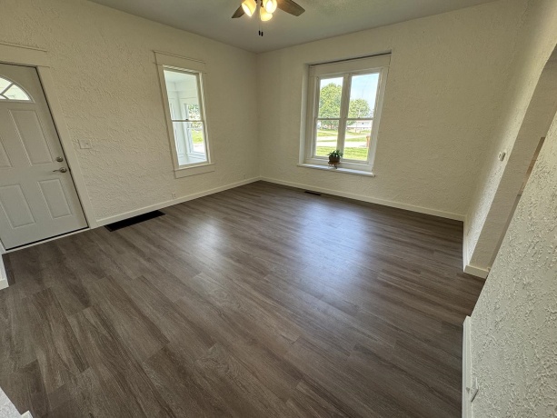 101 Division, SHANNON, Illinois 61078, 4 Bedrooms Bedrooms, ,2 BathroomsBathrooms,House,For Sale,Division,202600689