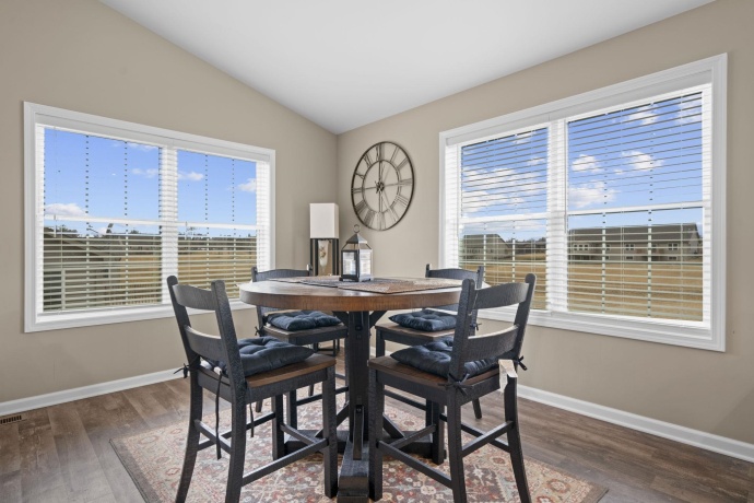 732 Keller, DIXON, Illinois 61021, 2 Bedrooms Bedrooms, ,2 BathroomsBathrooms,Condominium,For Sale,Keller,202601862