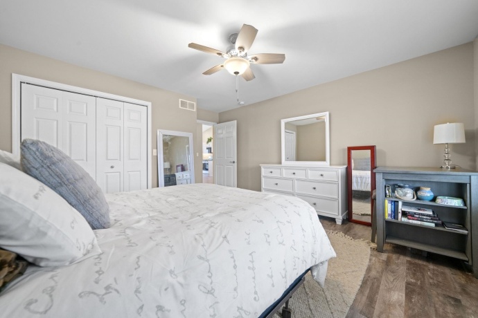 732 Keller, DIXON, Illinois 61021, 2 Bedrooms Bedrooms, ,2 BathroomsBathrooms,Condominium,For Sale,Keller,202601862