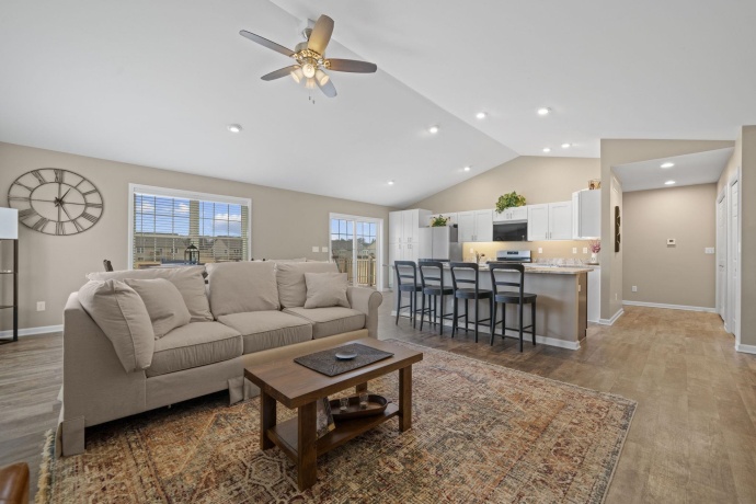 732 Keller, DIXON, Illinois 61021, 2 Bedrooms Bedrooms, ,2 BathroomsBathrooms,Condominium,For Sale,Keller,202601862