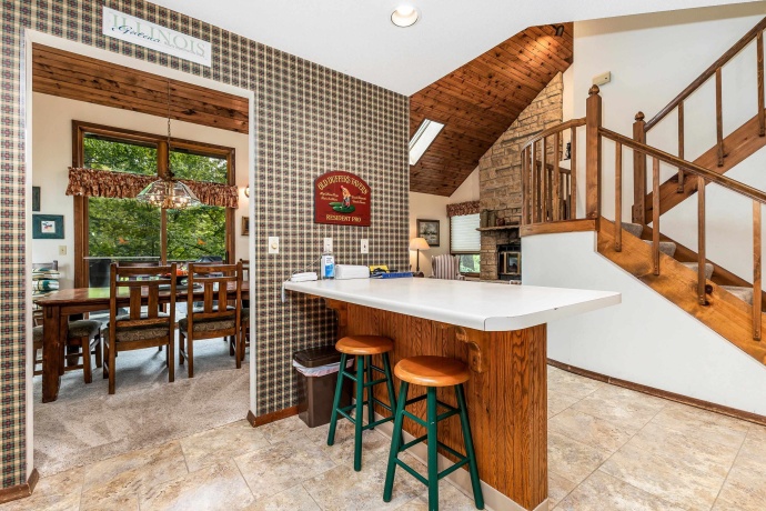 10 Woodway, GALENA, Illinois 61036, 4 Bedrooms Bedrooms, ,3 BathroomsBathrooms,House,For Sale,Woodway,202506275