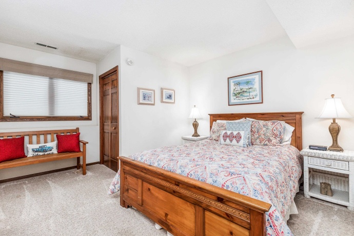 10 Woodway, GALENA, Illinois 61036, 4 Bedrooms Bedrooms, ,3 BathroomsBathrooms,House,For Sale,Woodway,202506275