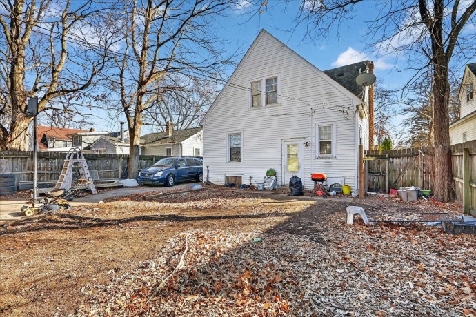 2315 Lawndale, ROCKFORD, Illinois 61103, 4 Bedrooms Bedrooms, ,1 BathroomBathrooms,House,For Sale,Lawndale,202601055