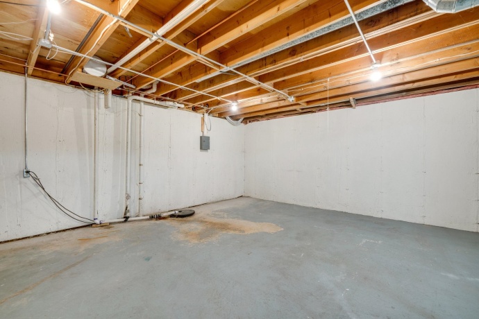 5036 Valley Pines, ROCKFORD, Illinois 61109, 2 Bedrooms Bedrooms, ,2 BathroomsBathrooms,Condominium,For Sale,Valley Pines,202601867