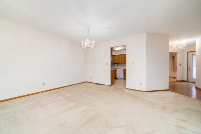 5036 Valley Pines, ROCKFORD, Illinois 61109, 2 Bedrooms Bedrooms, ,2 BathroomsBathrooms,Condominium,For Sale,Valley Pines,202601867