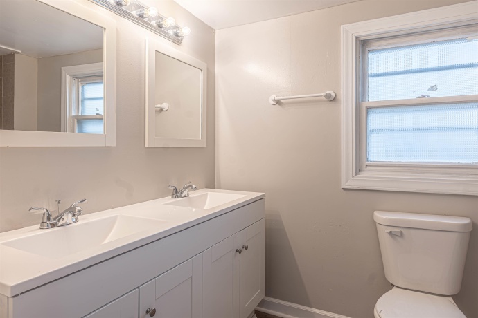 2914 Sewell, ROCKFORD, Illinois 61109, 3 Bedrooms Bedrooms, ,1 BathroomBathrooms,House,For Sale,Sewell,202601185