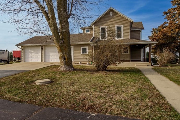 10182 Adeline, GERMAN VALLEY, Illinois 61039, 4 Bedrooms Bedrooms, ,2 BathroomsBathrooms,House,For Sale,Adeline,202601869