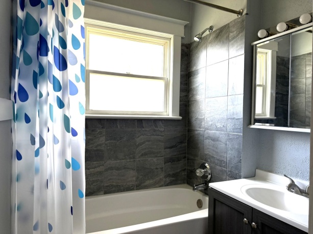 928 North, ROCKFORD, Illinois 61103, 4 Bedrooms Bedrooms, ,1 BathroomBathrooms,House,For Sale,North,202601872