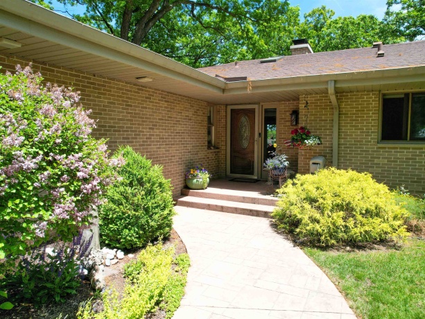 2107 Pow Wow, BELOIT, Wisconsin 53511, 4 Bedrooms Bedrooms, ,3 BathroomsBathrooms,House,For Sale,Pow Wow,202600835