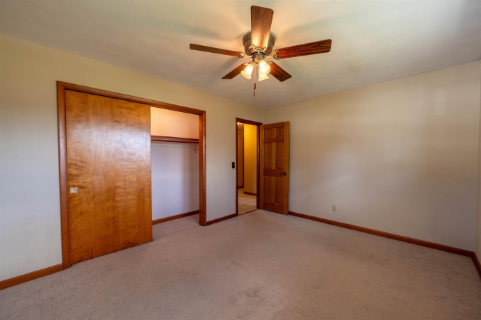 1018 Tee, DIXON, Illinois 61021, 3 Bedrooms Bedrooms, ,3 BathroomsBathrooms,House,For Sale,Tee,202601878