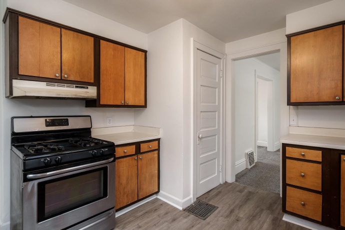 1441 JACKSON, ROCKFORD, Illinois 61107, 3 Bedrooms Bedrooms, ,1 BathroomBathrooms,House,For Sale,JACKSON,202601612