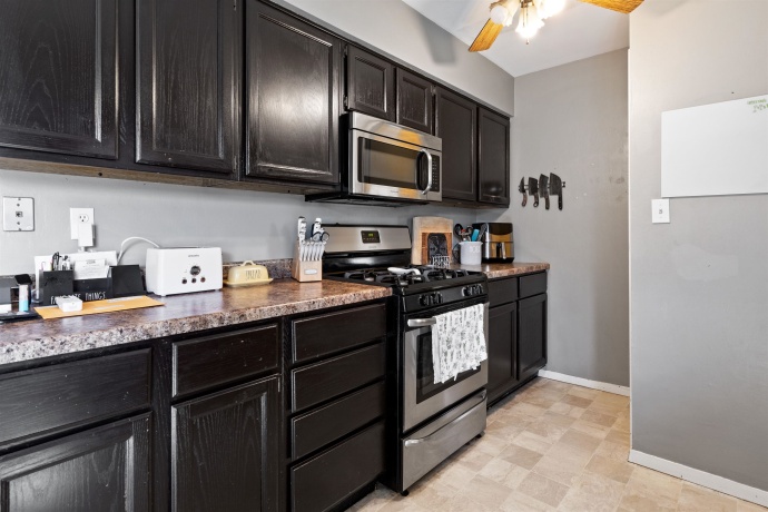 1502 River Bluff, ROCKFORD, Illinois 61103, 3 Bedrooms Bedrooms, ,1 BathroomBathrooms,House,For Sale,River Bluff,202601880