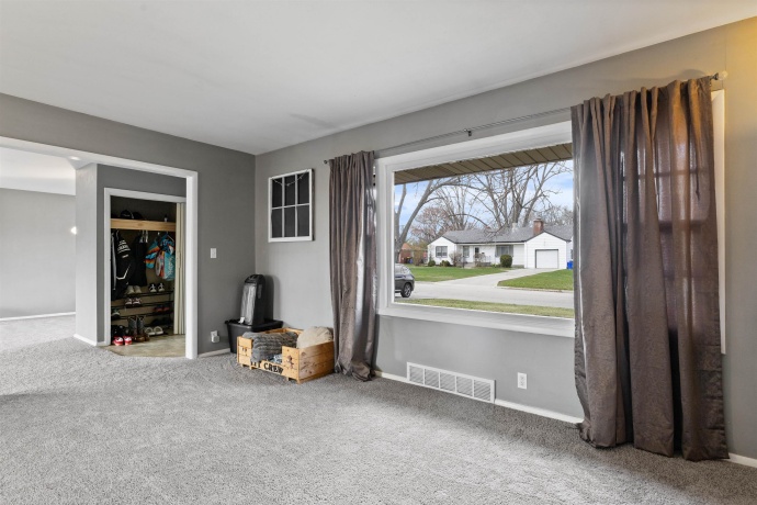 1502 River Bluff, ROCKFORD, Illinois 61103, 3 Bedrooms Bedrooms, ,1 BathroomBathrooms,House,For Sale,River Bluff,202601880