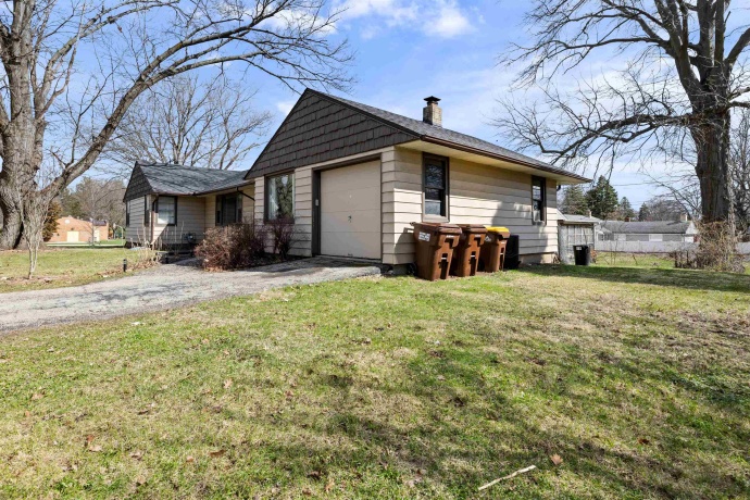 1502 River Bluff, ROCKFORD, Illinois 61103, 3 Bedrooms Bedrooms, ,1 BathroomBathrooms,House,For Sale,River Bluff,202601880