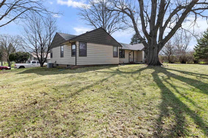 1502 River Bluff, ROCKFORD, Illinois 61103, 3 Bedrooms Bedrooms, ,1 BathroomBathrooms,House,For Sale,River Bluff,202601880