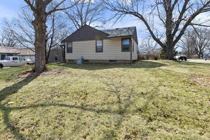 1502 River Bluff, ROCKFORD, Illinois 61103, 3 Bedrooms Bedrooms, ,1 BathroomBathrooms,House,For Sale,River Bluff,202601880