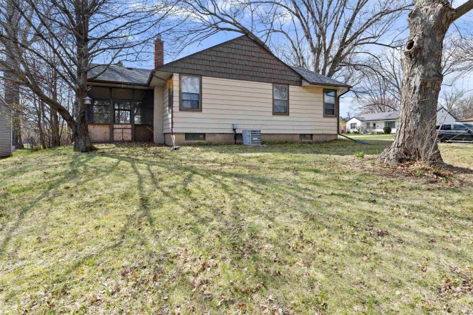 1502 River Bluff, ROCKFORD, Illinois 61103, 3 Bedrooms Bedrooms, ,1 BathroomBathrooms,House,For Sale,River Bluff,202601880