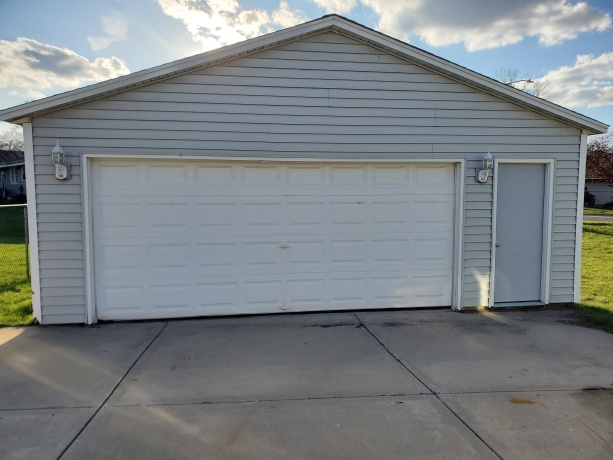 524 Chisholm, ROCKFORD, Illinois 61101, 3 Bedrooms Bedrooms, ,1 BathroomBathrooms,House,For Sale,Chisholm,202601881