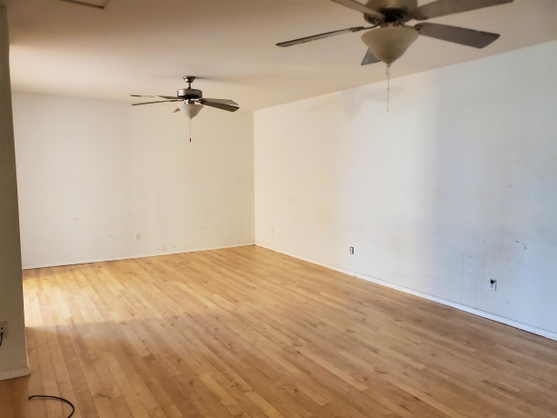 524 Chisholm, ROCKFORD, Illinois 61101, 3 Bedrooms Bedrooms, ,1 BathroomBathrooms,House,For Sale,Chisholm,202601881